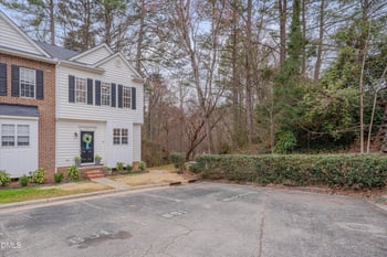 851 Genford Ct, Raleigh, NC 27609