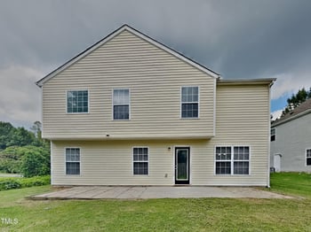 851 Red Oak Tree Dr, Fuquay Varina, NC 27526