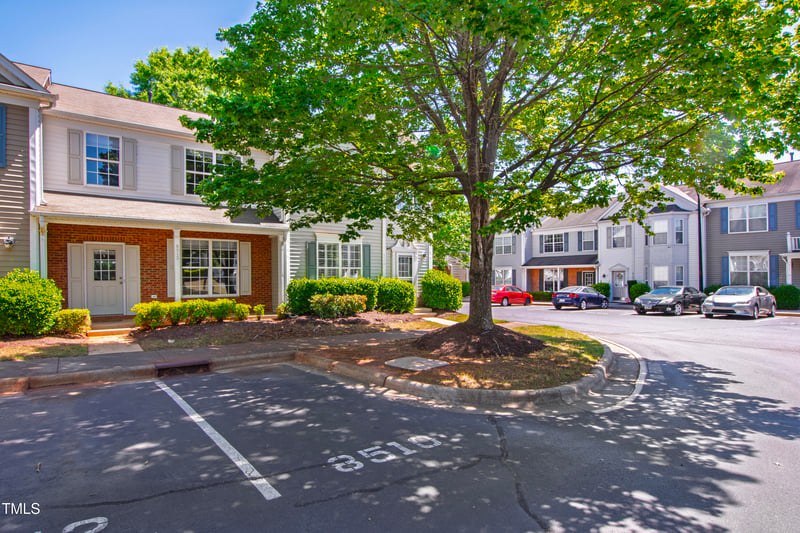 8510 Silhouette Pl, Raleigh, NC 27613