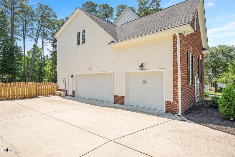 8512 Barrett Hall Ln, Wake Forest, NC 27587