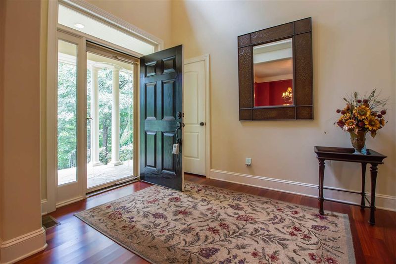 8512 Hempton Cross Dr, Wake Forest, NC 27587