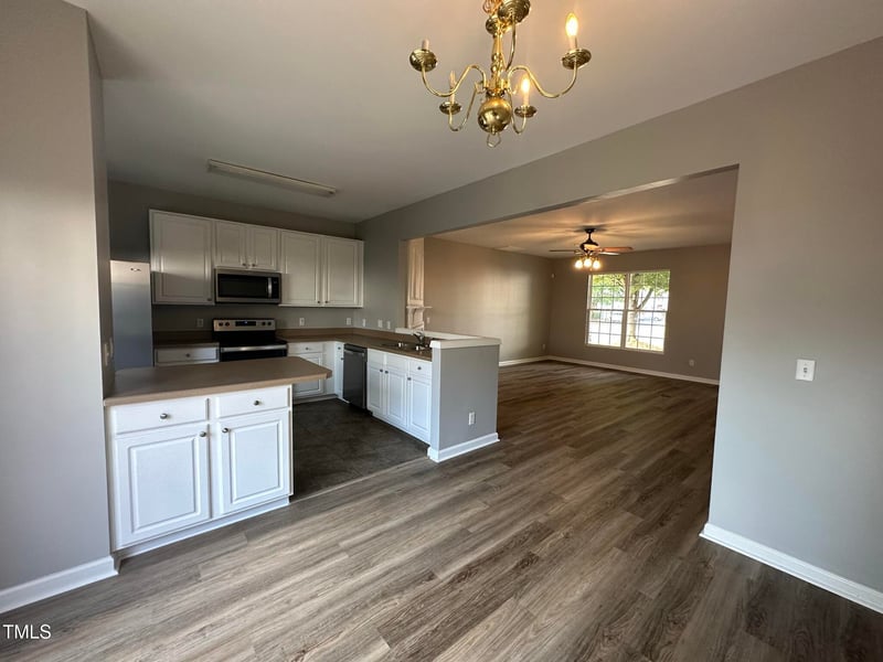 8512 Silhouette Pl, Raleigh, NC 27613