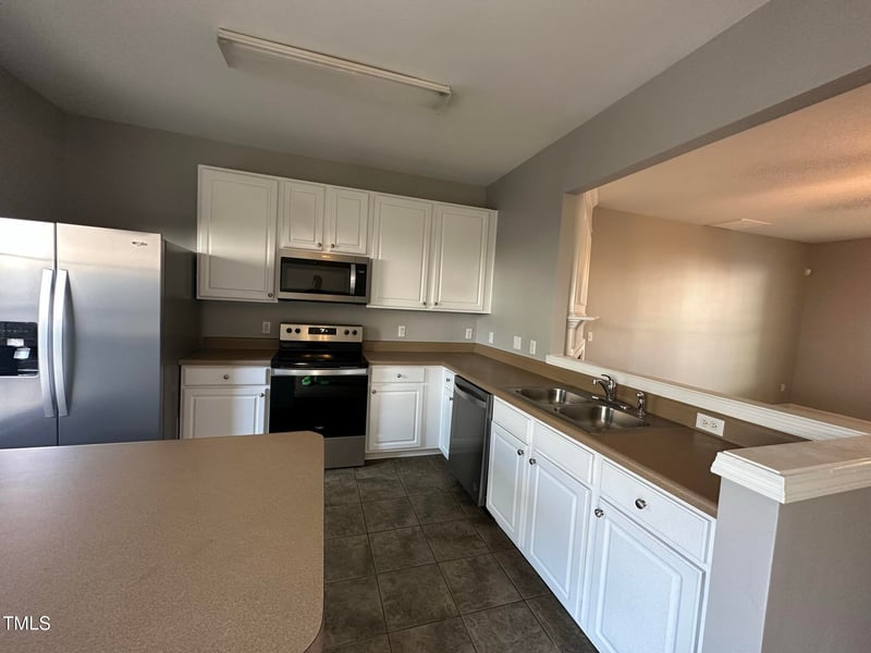 8512 Silhouette Pl, Raleigh, NC 27613