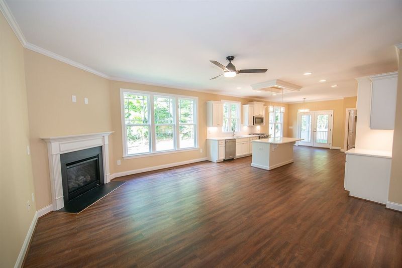 8513 Hurst Dr, Raleigh, NC 27603