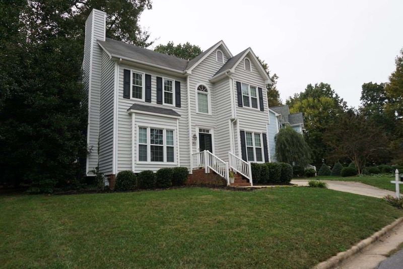 8513 Powis Cir, Raleigh, NC 27615