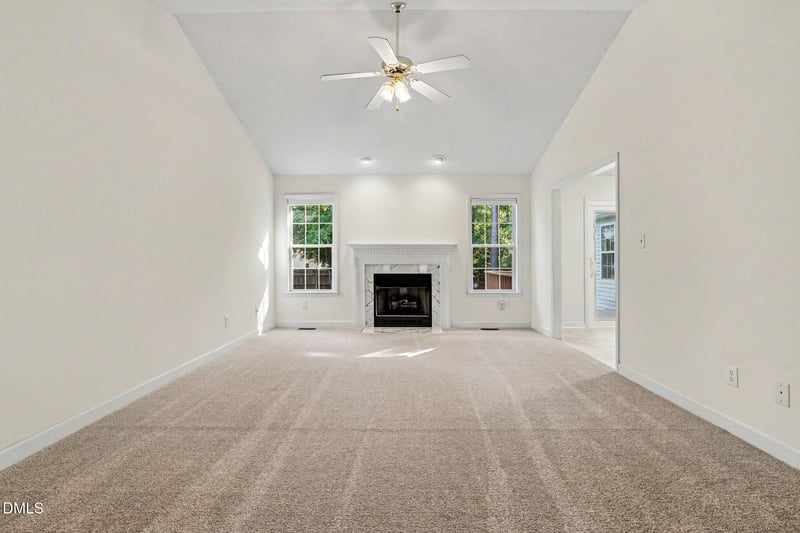 8516 Plimoth Hill Dr, Wake Forest, NC 27587