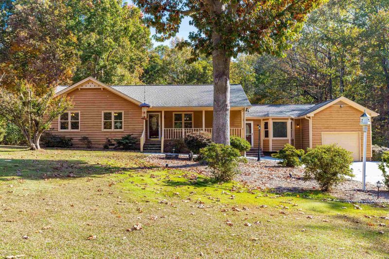 8517 Applecross Cir, Apex, NC 27539