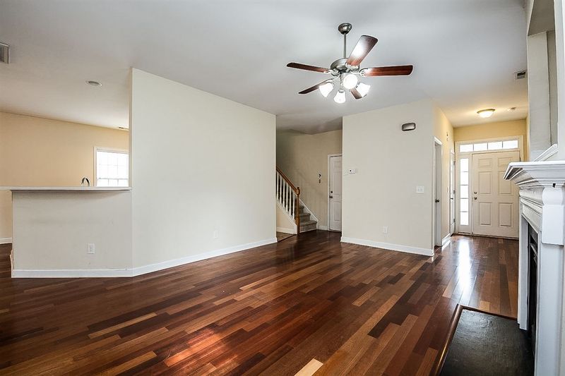 8517 Boysenberry Ln, Raleigh, NC 27616