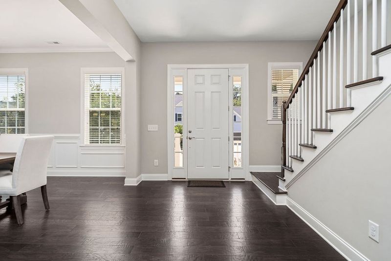 8517 Rosiere Dr, Cary, NC 27518