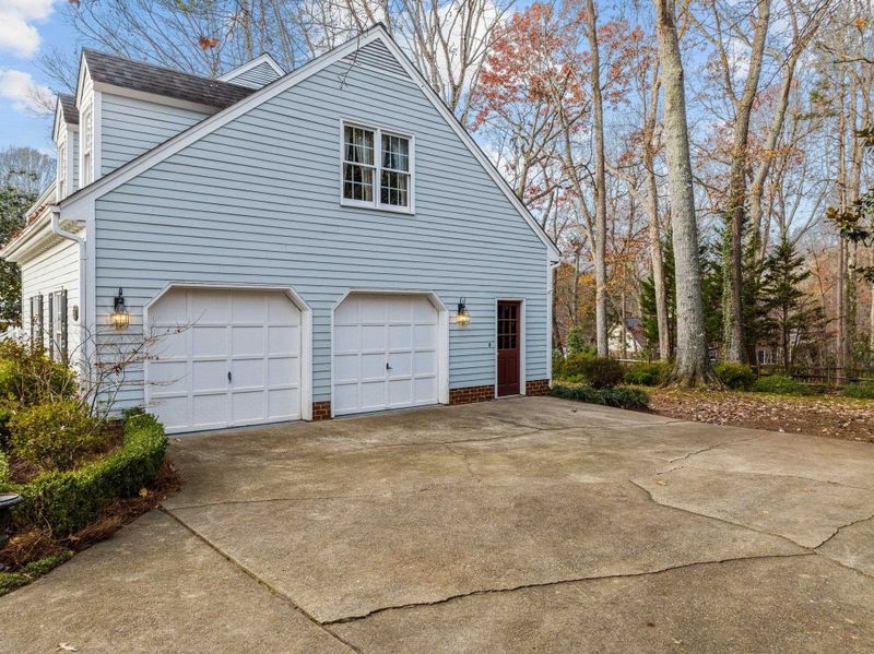8517 Seagate Dr, Raleigh, NC 27615