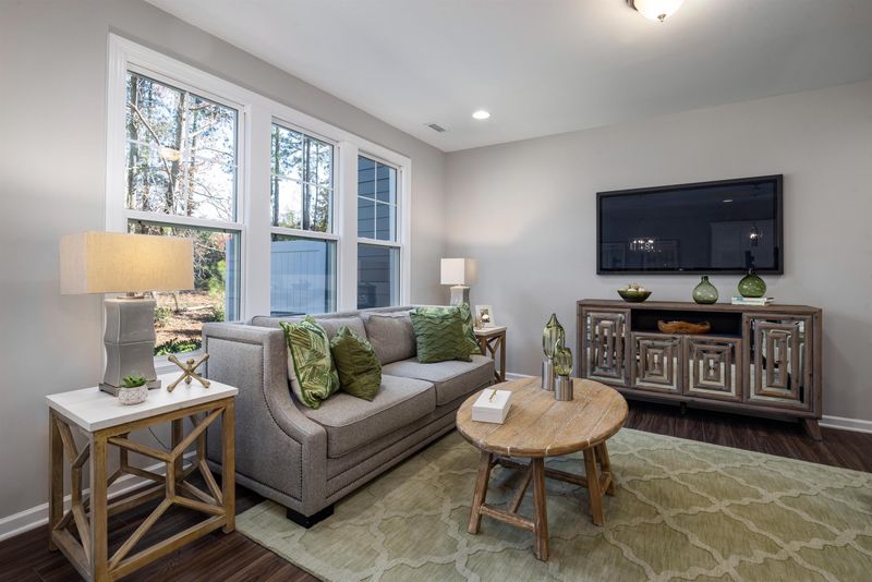 8517 Thurford Dr, Cary, NC 27519