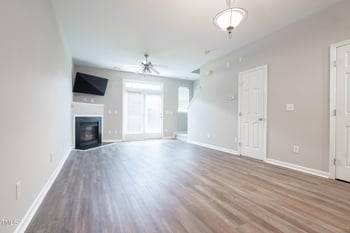 8518 Arboles Ct, Raleigh, NC 27613