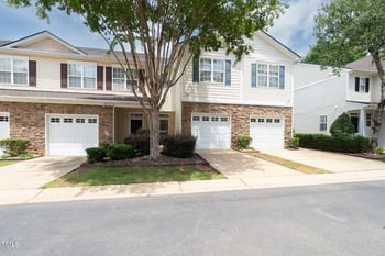 8518 Arboles Ct, Raleigh, NC 27613