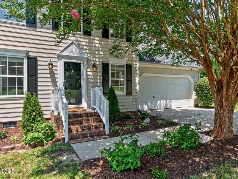 8519 Guerro Ct, Raleigh, NC 27613