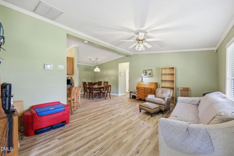 852 Boone Rd, Burlington, NC 27217