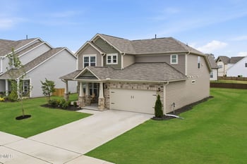 852 Golden Plum Ln, Zebulon, NC 27597