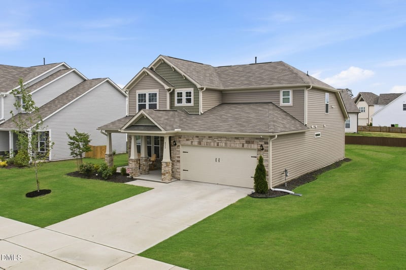 852 Golden Plum Ln, Zebulon, NC 27597