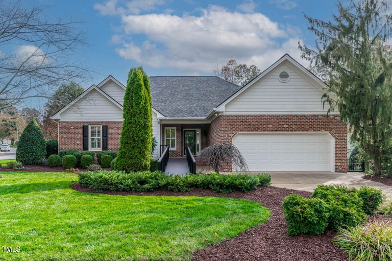 8520 Davishire Dr, Raleigh, NC 27615