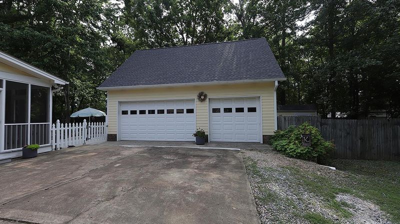 8520 Kempton Rd, Raleigh, NC 27615