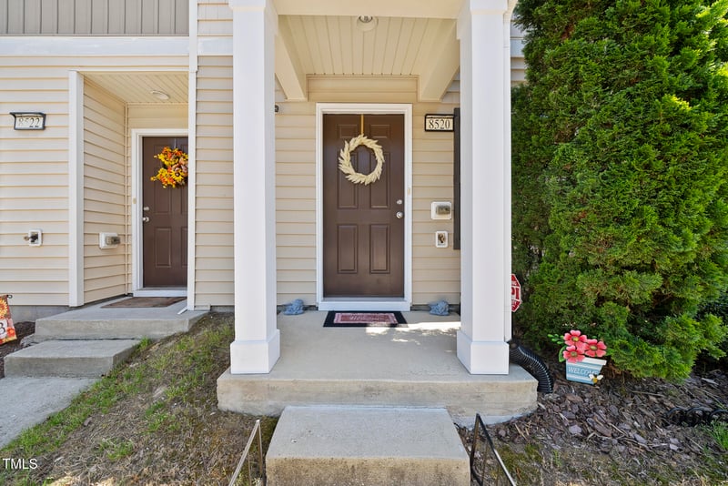 8520 Quarton Dr, Raleigh, NC 27616