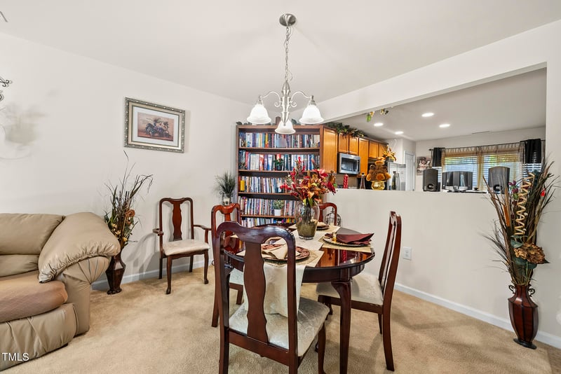 8520 Quarton Dr, Raleigh, NC 27616