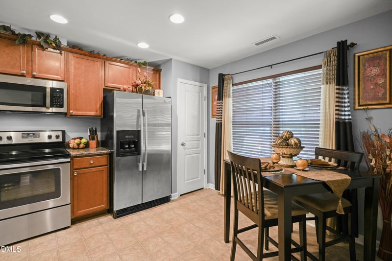 8520 Quarton Dr, Raleigh, NC 27616