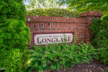 8520 Silhouette Pl, Raleigh, NC 27613