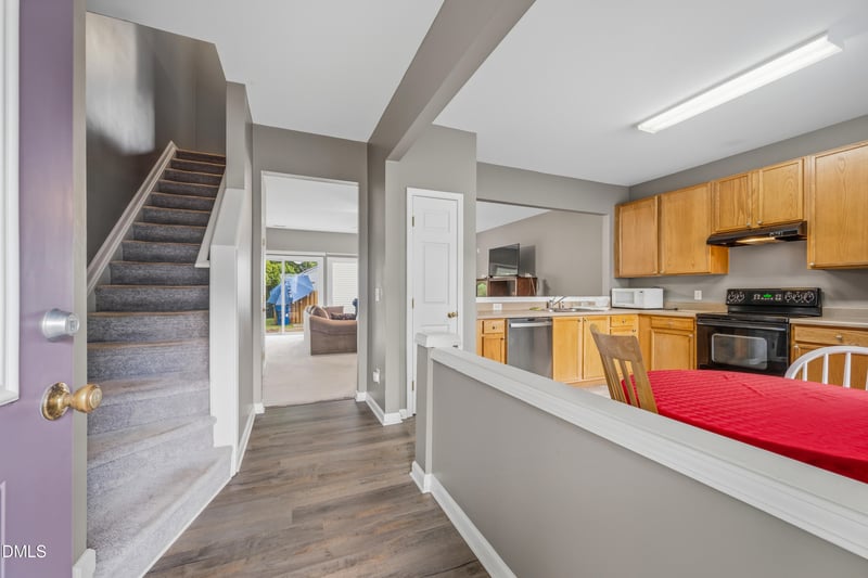 8520 Silhouette Pl, Raleigh, NC 27613