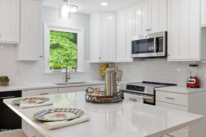 8521 Applecross Cir, Apex, NC 27539