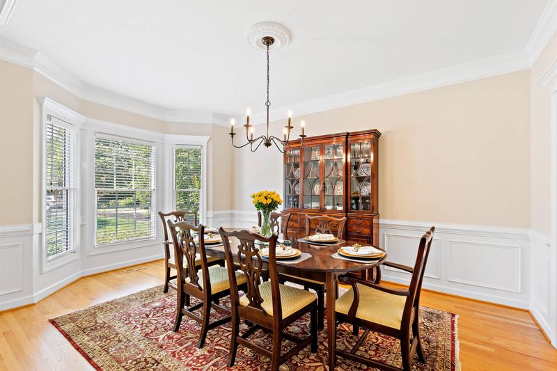 8521 Hampton Chase Ct, Wake Forest, NC 27587