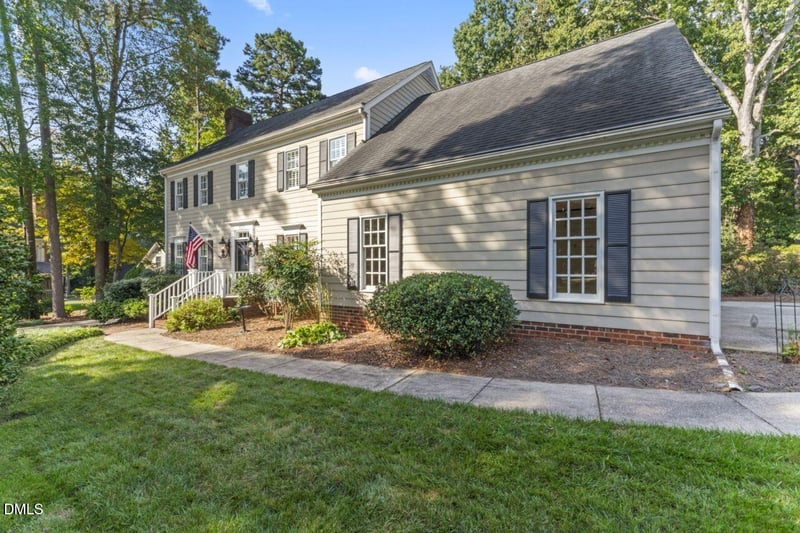 8521 Harbor Dr, Raleigh, NC 27615