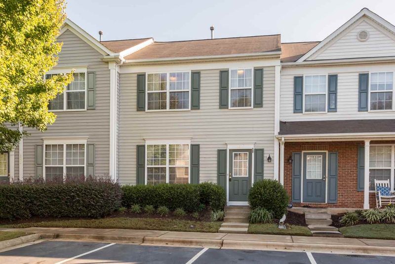 8522 Mount Valley Ln, Raleigh, NC 27613