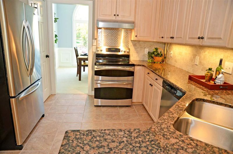 8524 Yucca Trl, Raleigh, NC 27615