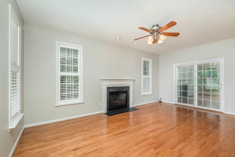 8528 Kaplan Woods Way, Wake Forest, NC 27587