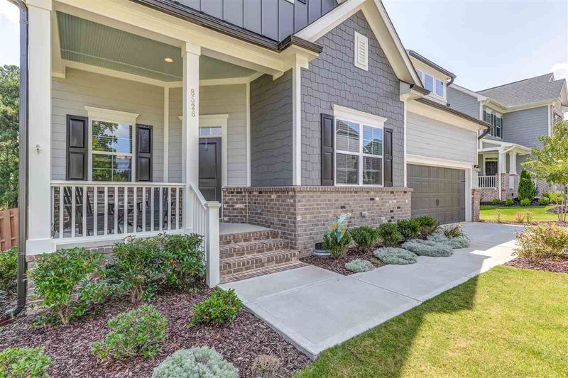 8528 Rosiere Dr, Cary, NC 27518