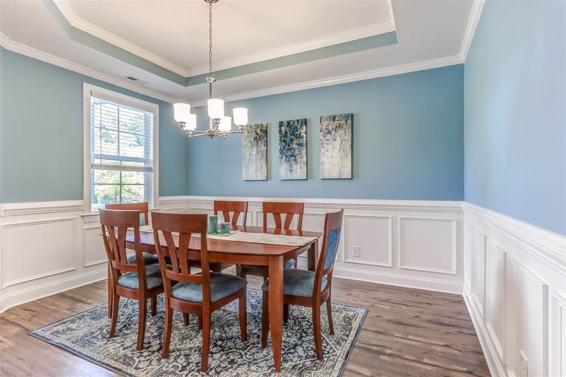 8528 Rosiere Dr, Cary, NC 27518