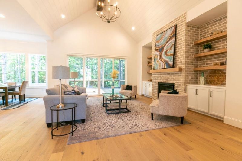 853 Chapel Ridge Dr, Pittsboro, NC 27312