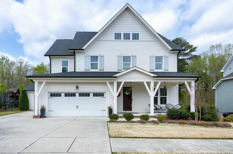853 Rambling Oaks Ln, Holly Springs, NC 27540