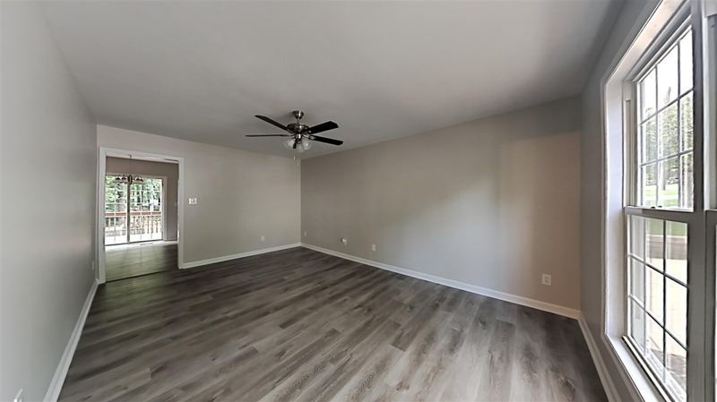 8533 Clivedon Dr, Raleigh, NC 27615