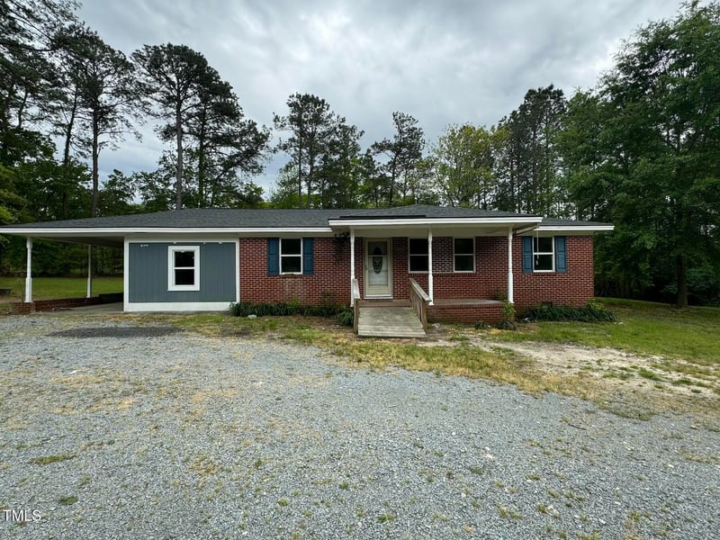8535 Us 301 Hw, Four Oaks, NC 27524