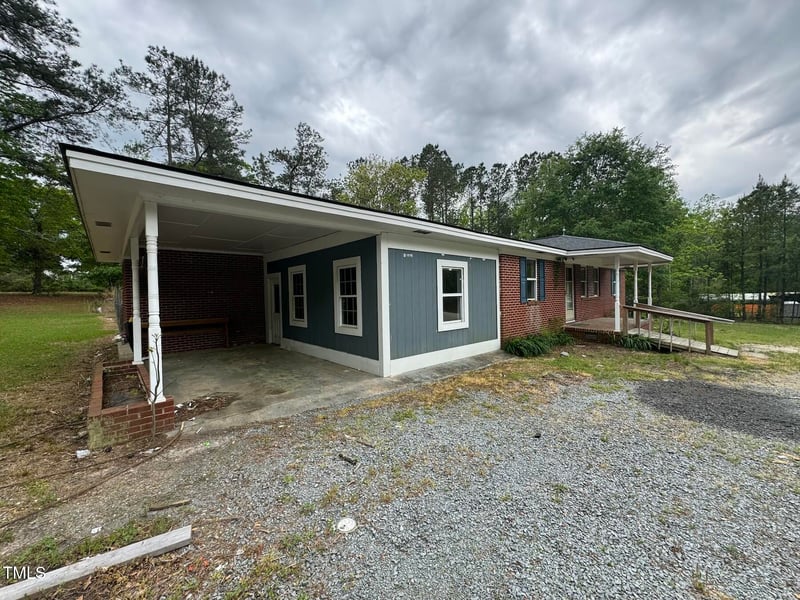 8535 Us 301 Hw, Four Oaks, NC 27524