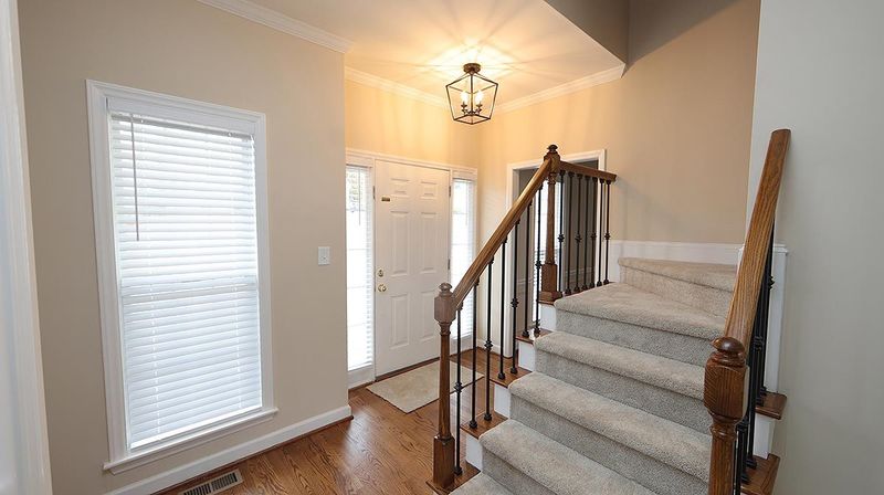 8537 Plimoth Hill Dr, Wake Forest, NC 27587