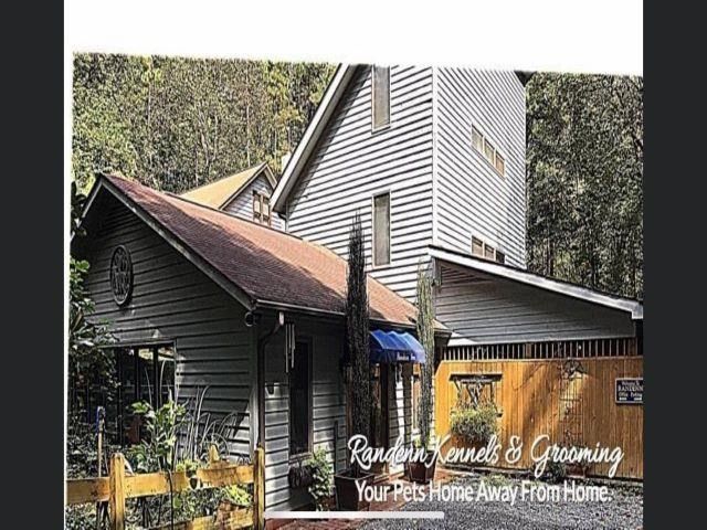 8537 Smith Rd, Apex, NC 27539