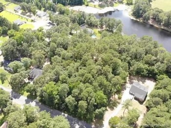 8540 Governors Ln, Hope Mills, NC 28348