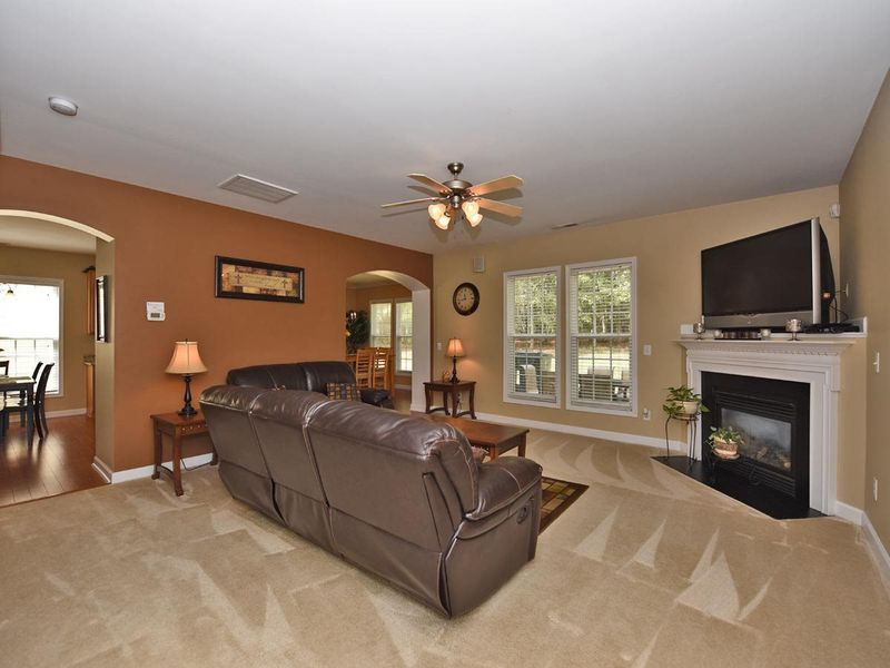 8545 Boysenberry Ln, Raleigh, NC 27616
