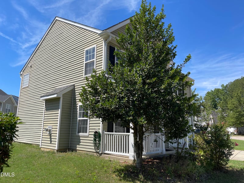 8548 Boysenberry Ln, Raleigh, NC 27616