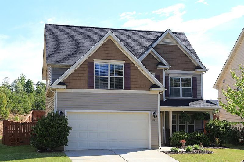 855 Bridlemine Dr, Fuquay Varina, NC 27526