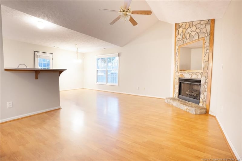 855 Turkey Ridge Dr, Fayetteville, NC 28314