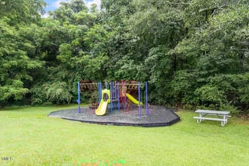 857 Ruth Cir, Fuquay Varina, NC 27526