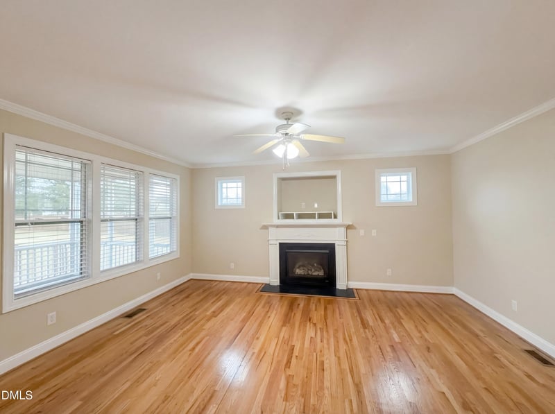 857 Ruth Cir, Fuquay Varina, NC 27526